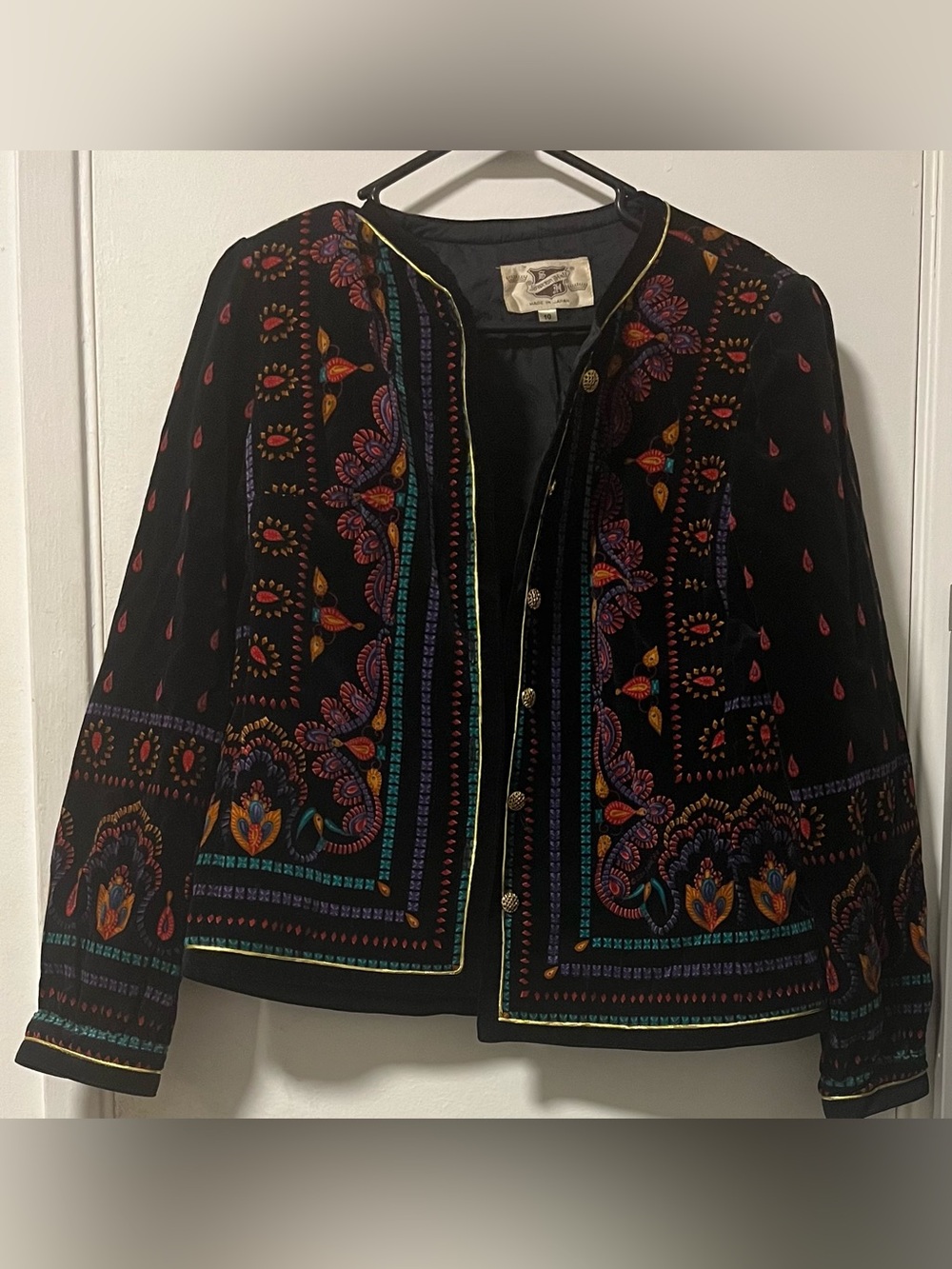 Black Velvet Women's Blazer with Multicolor Folk Motifs